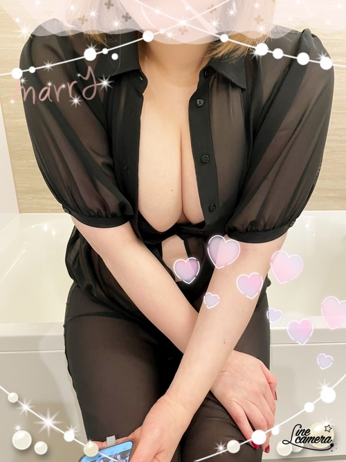 よせよせおっぱいギュー💓(^_-)-☆